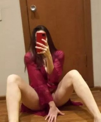👠💋
Я знаю, как сделать твой отдых незабываемым! У меня есть опыт и умение создать атмосферу полного расслабления 🌟
Мои услуги включают классический и эротический массаж, игры ролевого характера и многое другое. Я открыта для экспериментов и новых приключений! 🔥
Все фото настоящие, соответствуют действительности, о чем говорят мои довольные клиенты. 💯
Я живу в Москве и готова принять в гости в уютной атмосфере моей квартиры. 🏢
Ты заслуживаешь самые лучшие ощущения, так что не медли, и давай встретимся! Пиши мне для бронирования встречи. 💌 Марьяшка