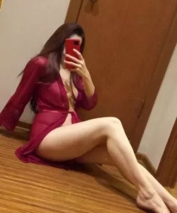 👠💋
Я знаю, как сделать твой отдых незабываемым! У меня есть опыт и умение создать атмосферу полного расслабления 🌟
Мои услуги включают классический и эротический массаж, игры ролевого характера и многое другое. Я открыта для экспериментов и новых приключений! 🔥
Все фото настоящие, соответствуют действительности, о чем говорят мои довольные клиенты. 💯
Я живу в Москве и готова принять в гости в уютной атмосфере моей квартиры. 🏢
Ты заслуживаешь самые лучшие ощущения, так что не медли, и давай встретимся! Пиши мне для бронирования встречи. 💌 Марьяшка